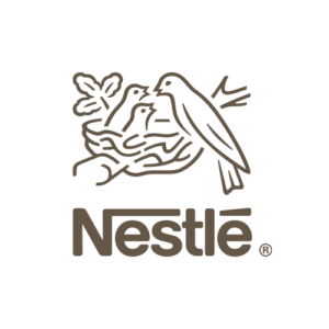 logotipo da empresa Nestlé. Em azul, está o símbolo da marca, três pássaros dentro de um ninho e, logo abaixo, está escrito Nestlé. Fim da descrição.